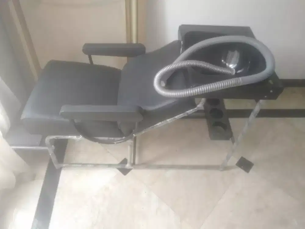 Kursi Keramas salon