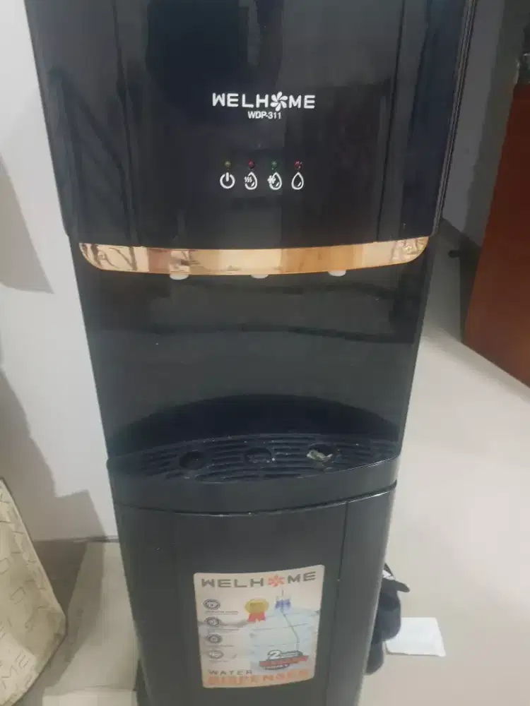 Dispenser welhome galon bawah panas dingin