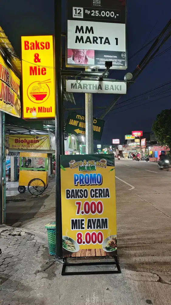 PAKET Segitiga Besi visual Banner MMT Spanduk Plastik TERMURAH di Solo