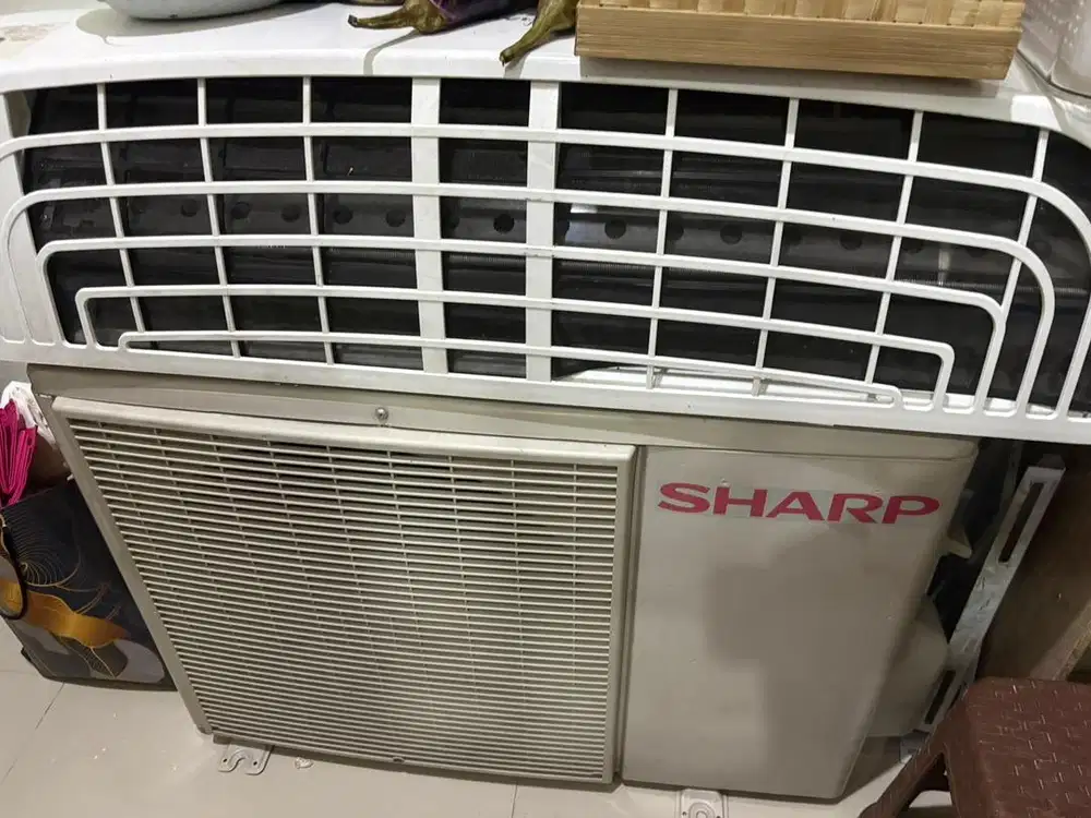 AC Sharp Split 2 PK AH-A18SAY Bekas Normal Dingin, Kondisi Bagus