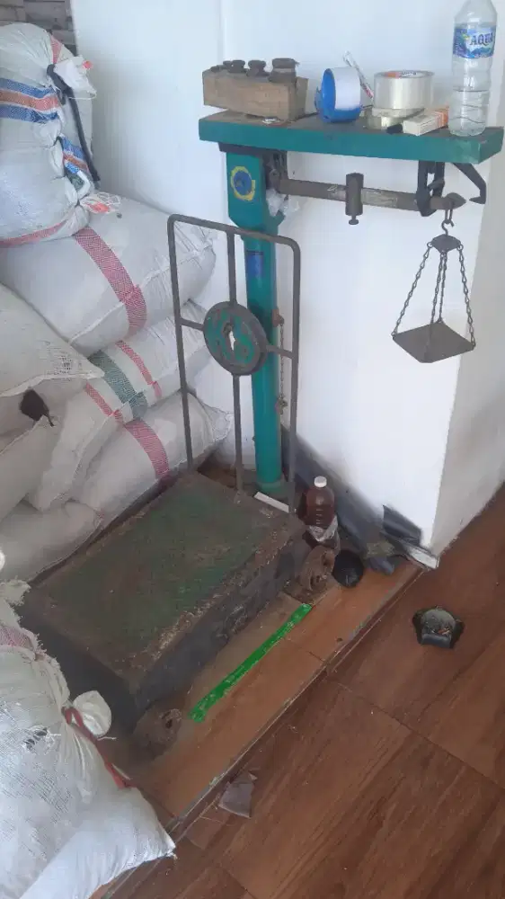 timbangan duduk