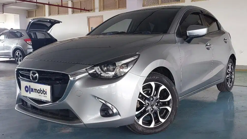 TDP 8, JT Mazda 2 1.5 R Bensin-AT Silver 2019