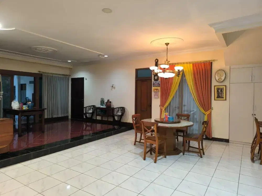 Rumah Pik walet Permai 1 Boulevard - Pantai indah kapuk - Jakarta Utara