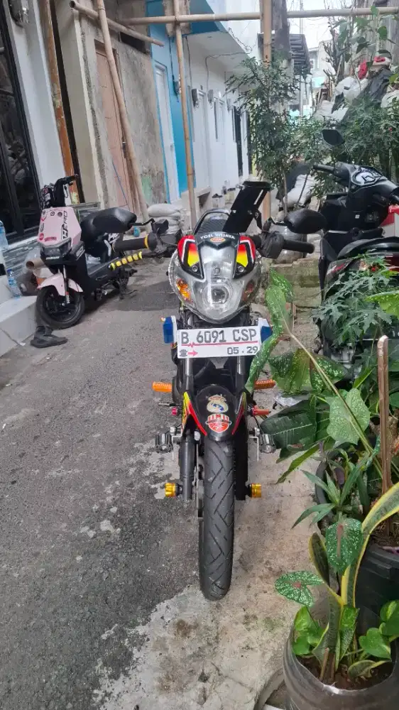 Kawasaki ATHLETE 2012
