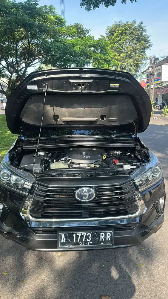 Toyota Kijang Innova Venturer 2022