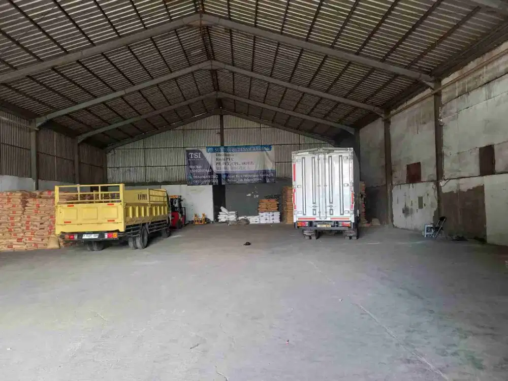Disewakan Gudang lokasi strategis di teluk pucung bekasi utara