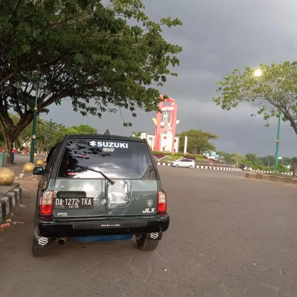 Suzuki Escudo Badak 1994