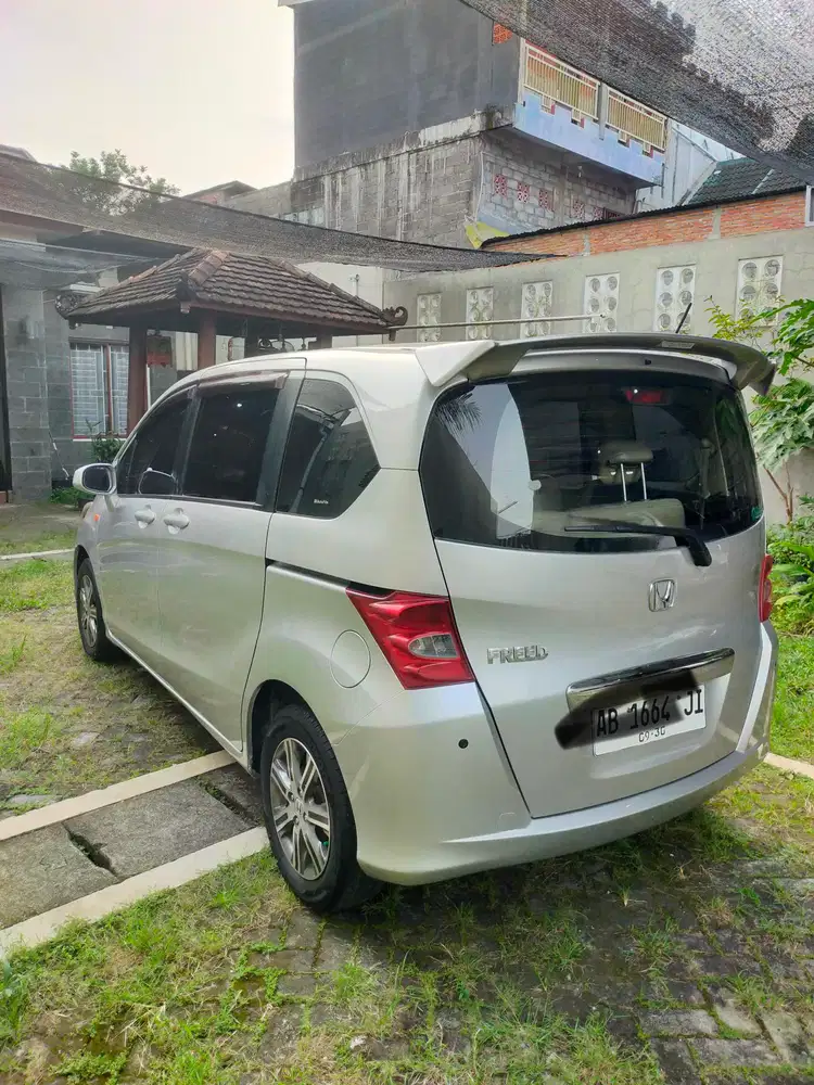 Honda Freed 2010 Bensin