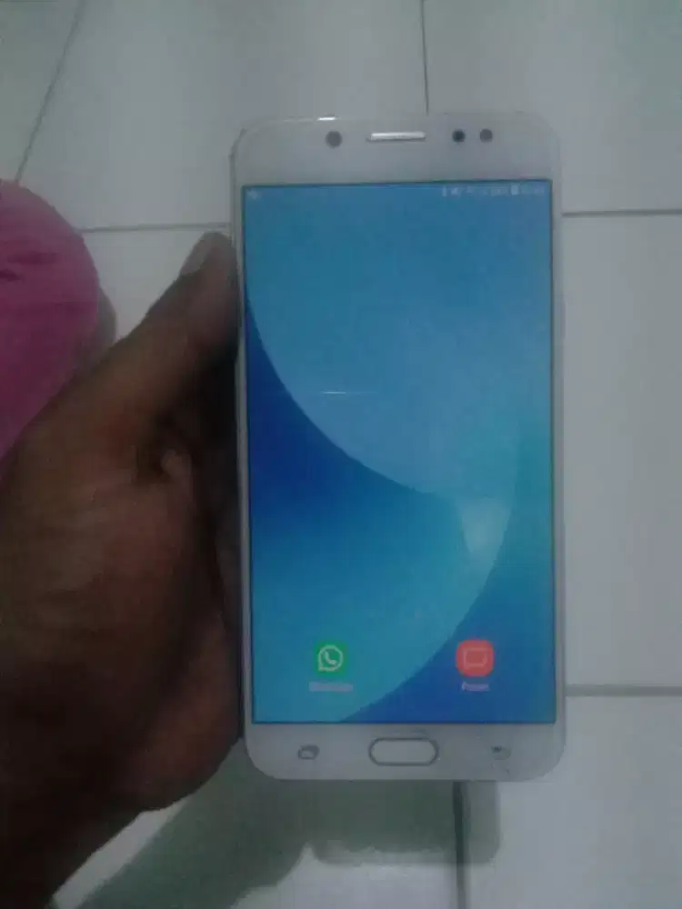 Samsung galaxy j7plus 4/32