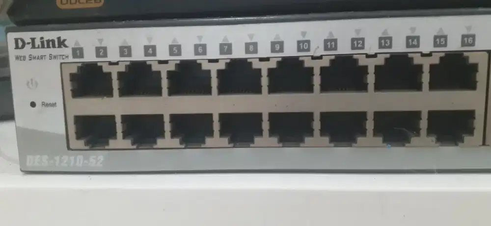 D-Link Web Smart Switch model DES-1210-52