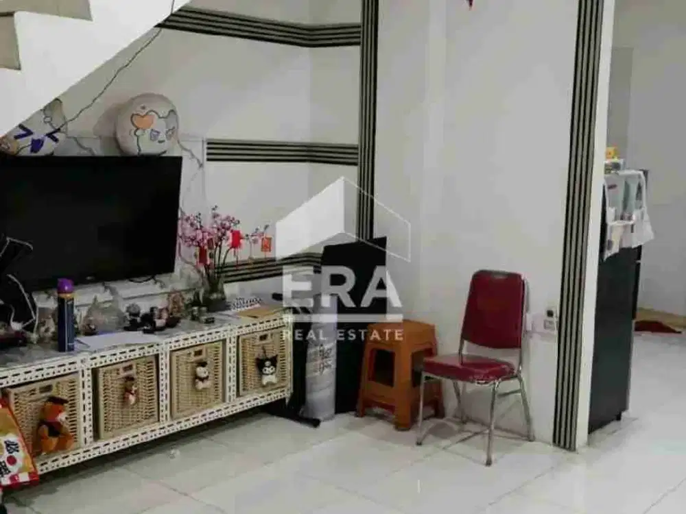 Rumah minimalis 2 lantai di Gading griya