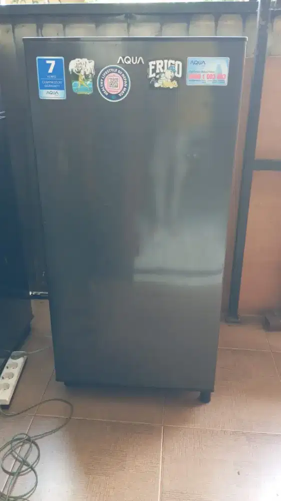 Kulkas Aqua 1 pintu