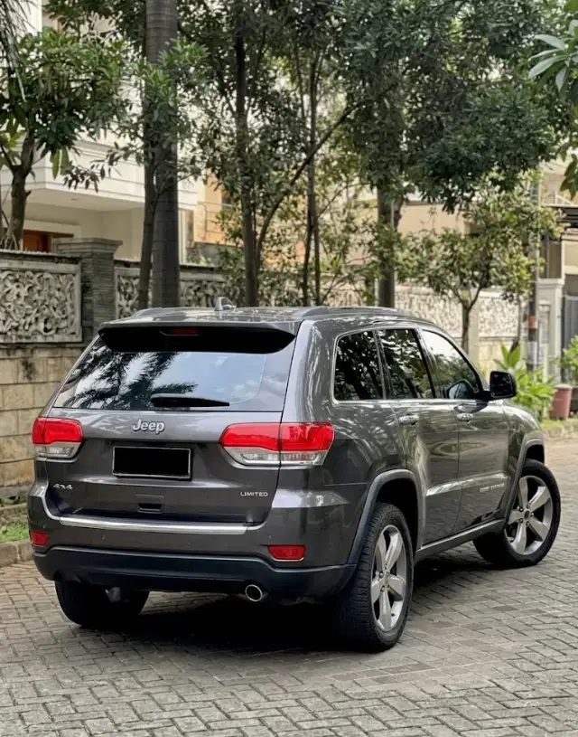 JEEP 
GRAND CHEROKEE NEW MODEL
3.0 4x4 LIMITED