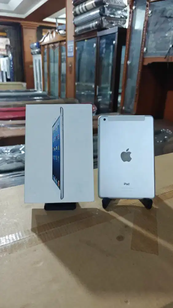 apple ipad mini 3 64GB