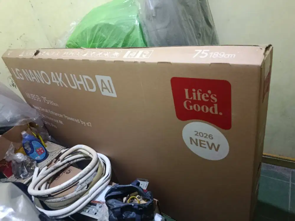 KARDUS TV 75 INCH