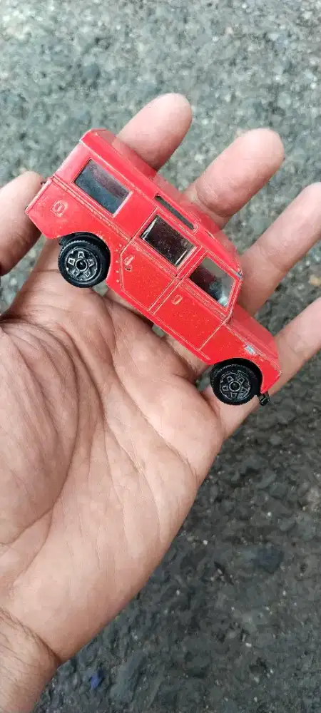 Diecast jadul Land rover Burago Italy