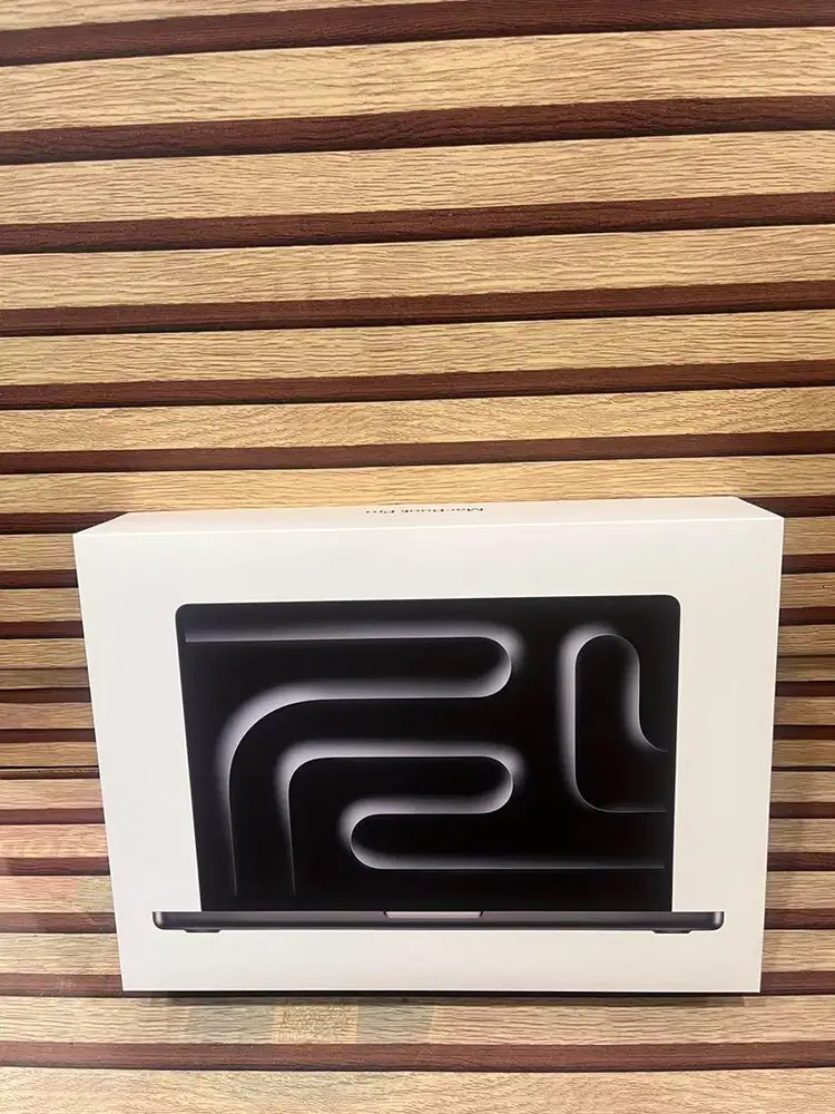Macbook Pro 14 inch M5 24GB 1TB NEW BNIB RESMI IBOX