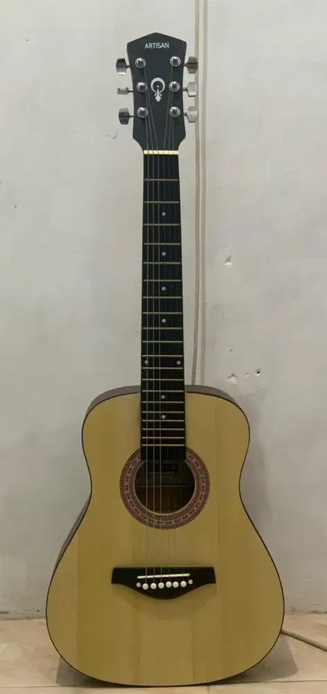 Gitar Artisan Baru