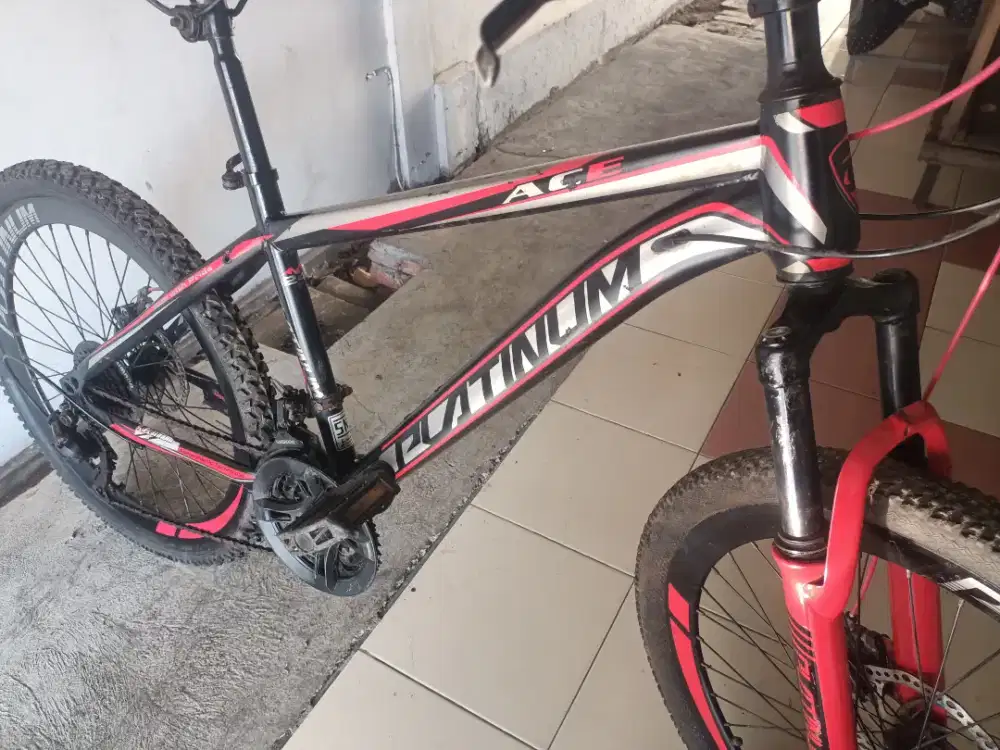 Sepeda MTB platinum uk24 barang original kondisi normal tinggal pakai