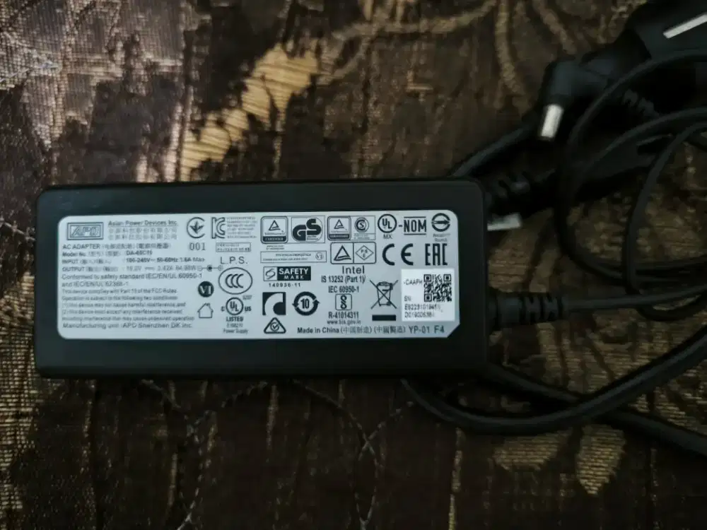Adaptor Laptop Asus