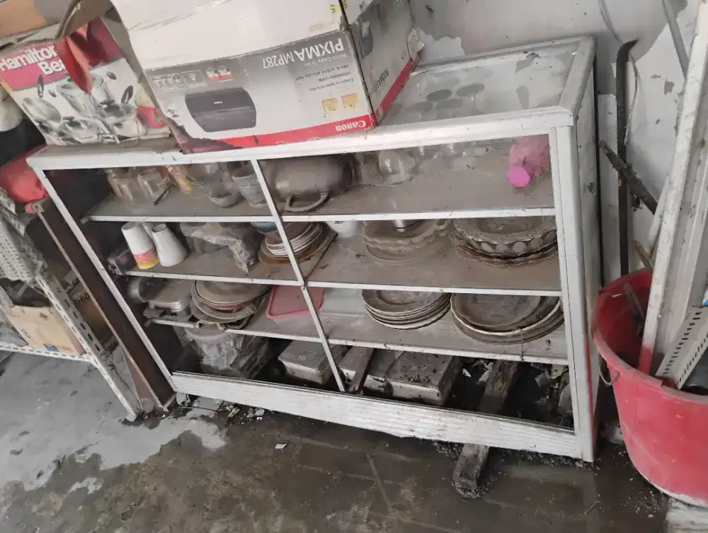 Dijual etalase second/bekas