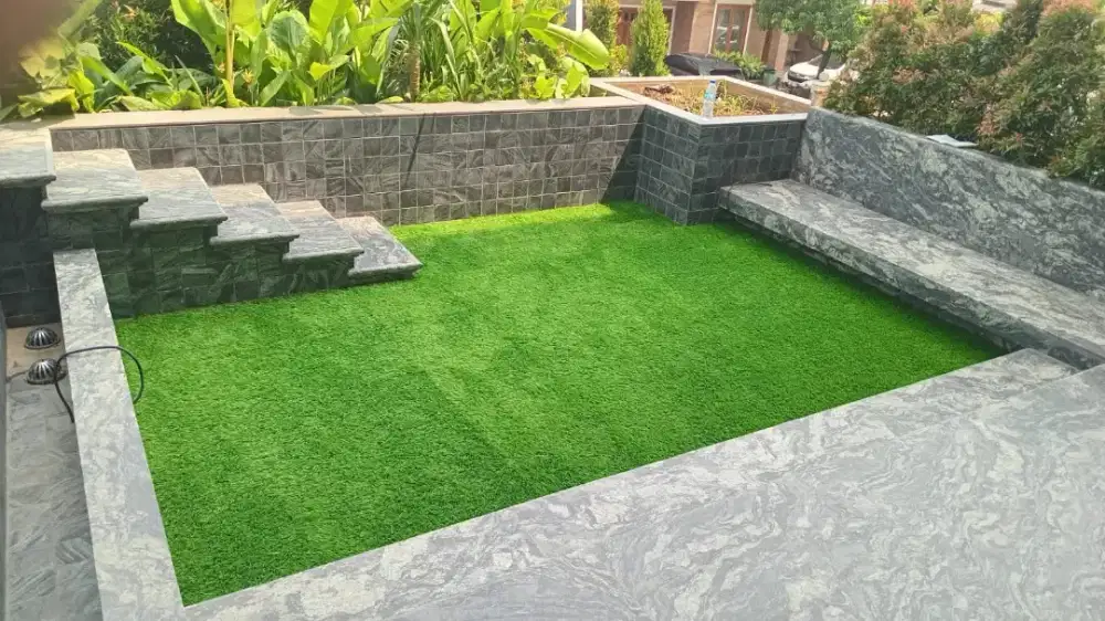 RUMPUT SINTETIS