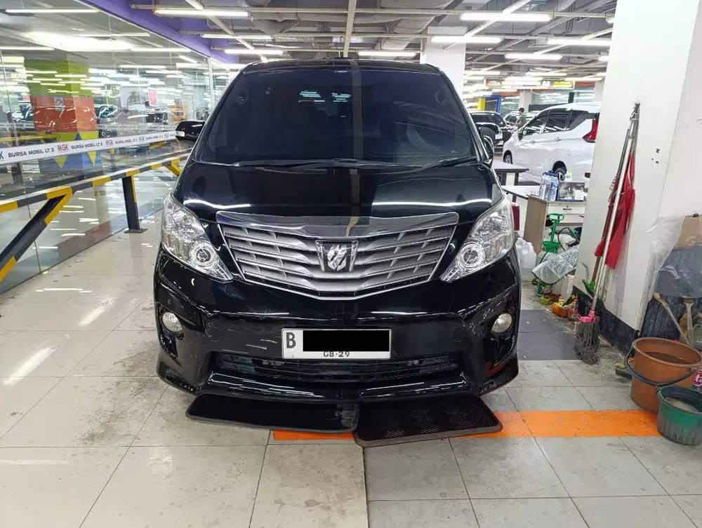 Cash 170 juta Toyota Alphard S 2.4 AT Tahun 2009/2010