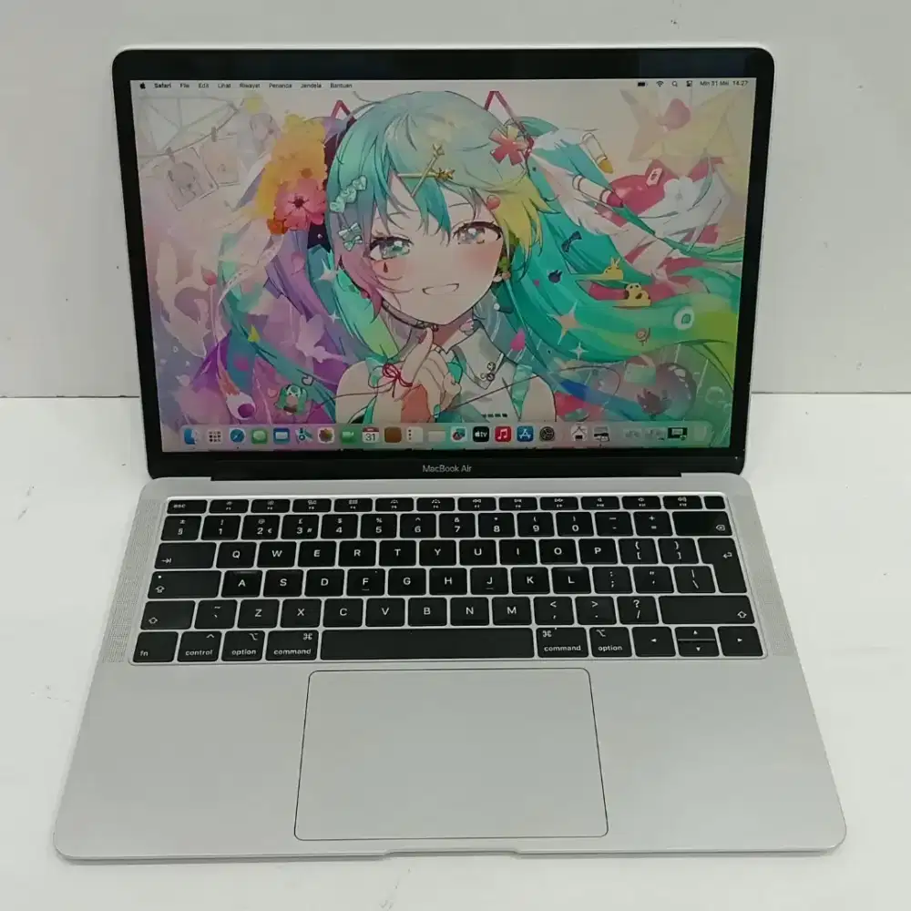 Macbook pro 2019 MacOs Sequoia 15.4.1 ram 8gb/256gb Ibox