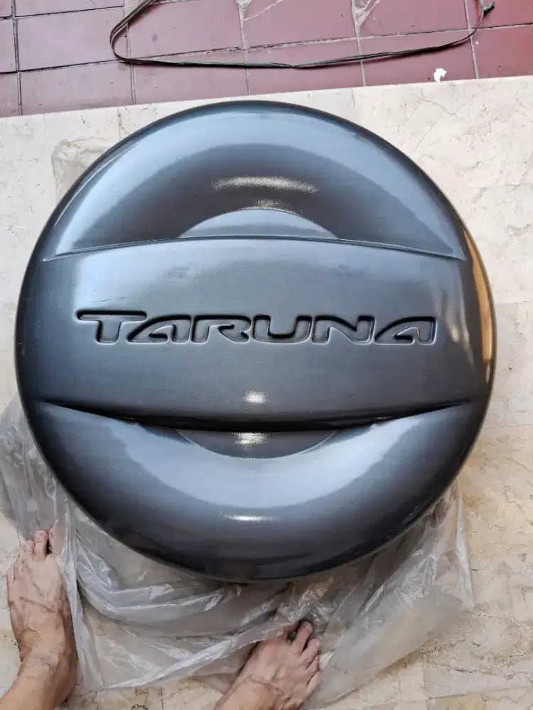 Jual cover ban serep mobil Daihatsu Taruna kondisi bagus, baik,terawat