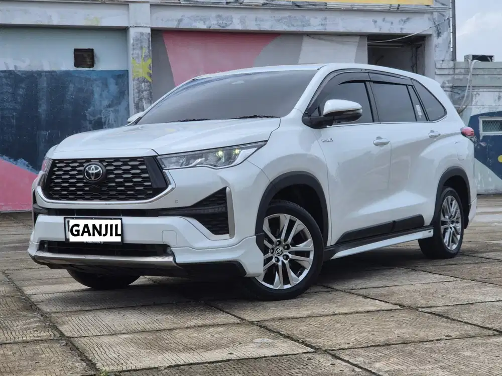 (Low Km) Zenix Q Hybrid Modelista TSS AT 2023 Tgn1 Muluz Siap Pakai