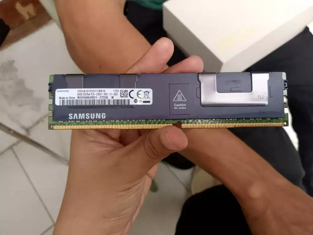 Jual RAM Server Samung 64GB DDR4 ECC Registered PC4-2400T M393A8K40B21