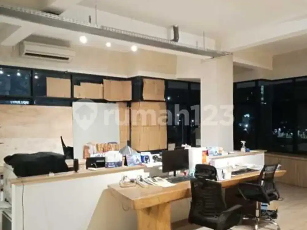 Di jual 2 ruko di Tengah Pusat Kota Bandung (sudah dijadikan 1), posisi di hook