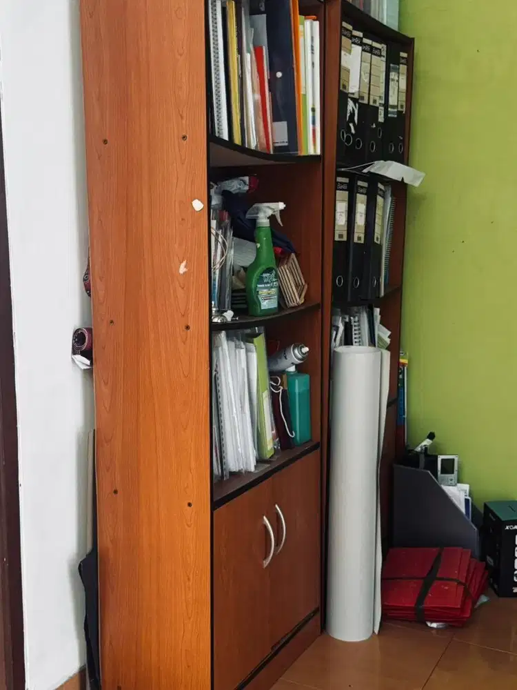 2 rak lemari buku