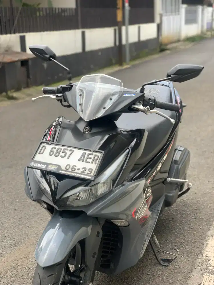 YAMAHA AEROX BLACK GREY