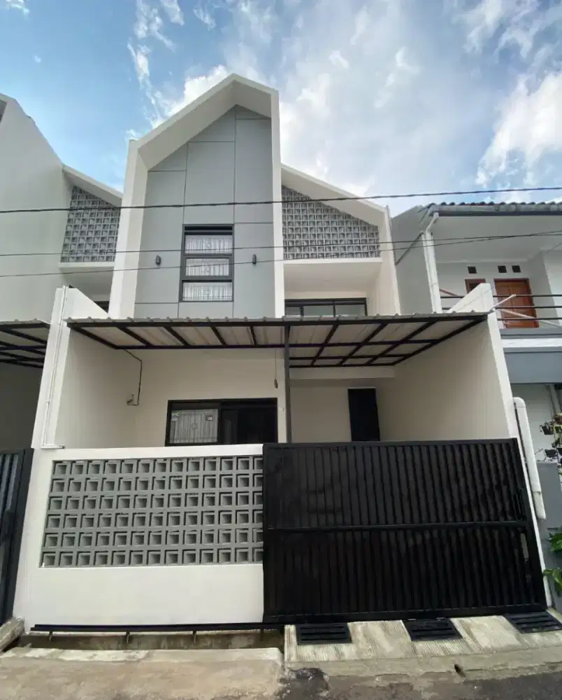 DIJUAL CEPAT – RUMAH MARGAHAYU RAYA 2 Lantai