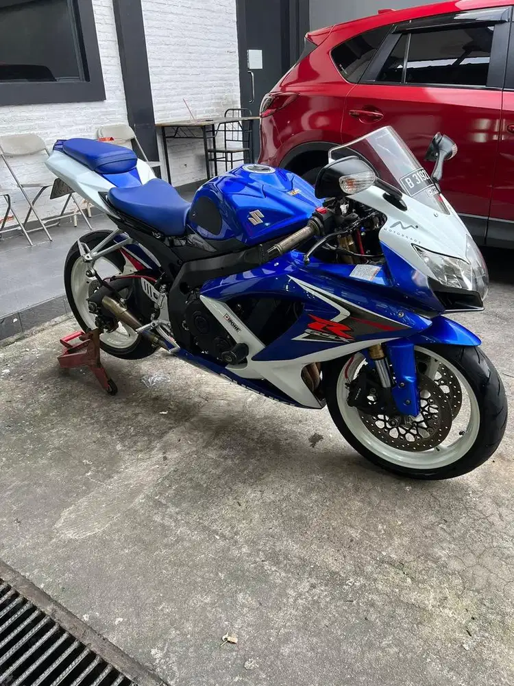 Suzuki GSK k8 600