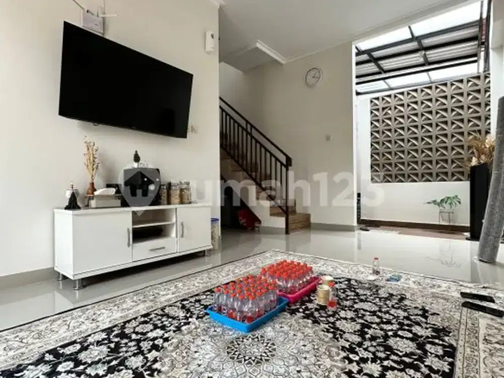 Rumah 2 Lantai, Jalan Depan Lebar di Komplek Kota Bali Padalarang