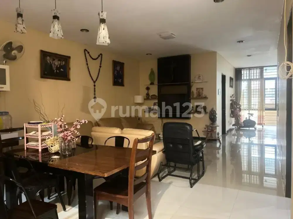 Jual Rumah Adem Taman Kopo Indah 2 Blok Favorit Bandung