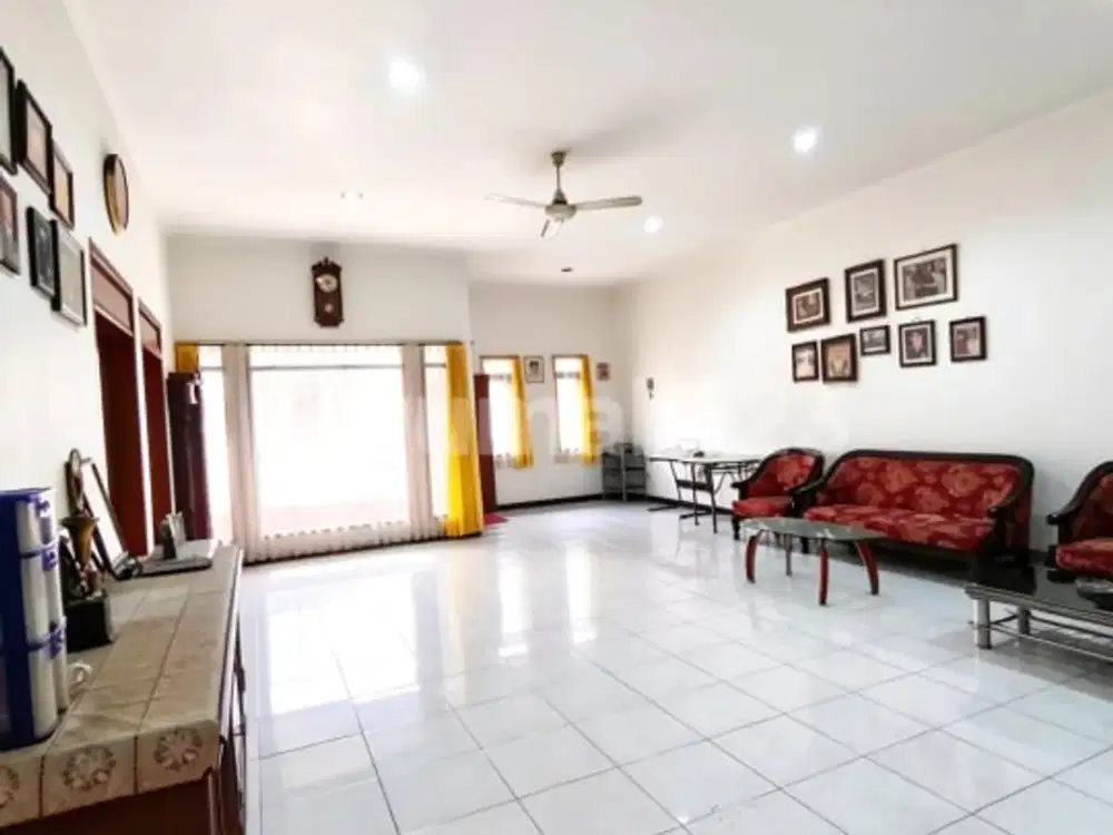 Rumah 2 Lantai Tki 3 Jalan Lebar Bandung