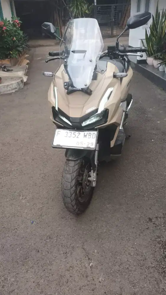 Dijual HONDA ADV ABS
