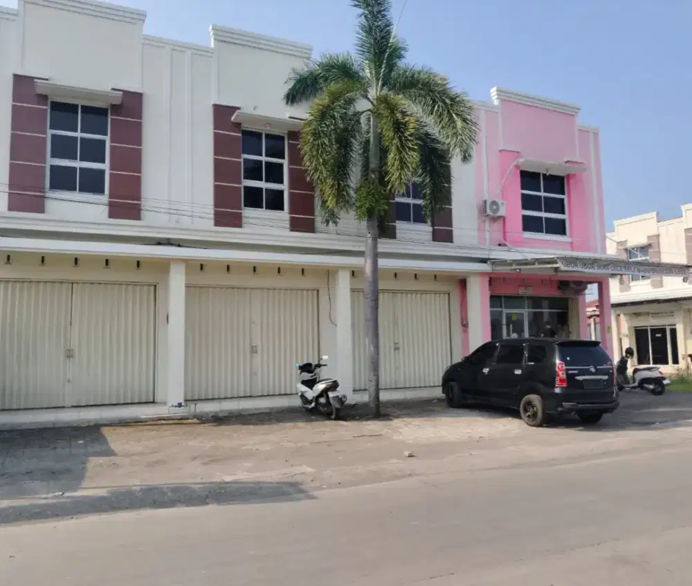 Ruko strategis nempel jalan raya dekat pasar