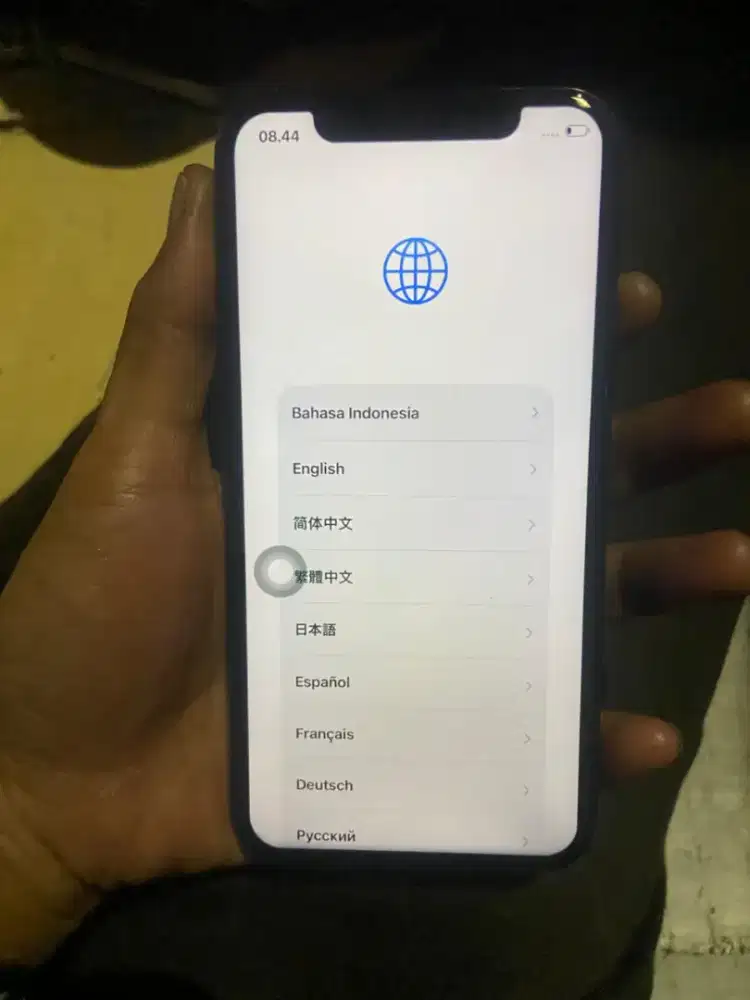 iPhone 11 promax 64GB lock icloud