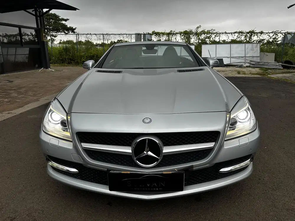 Mercedes-Benz SLK200 2011 Bensin