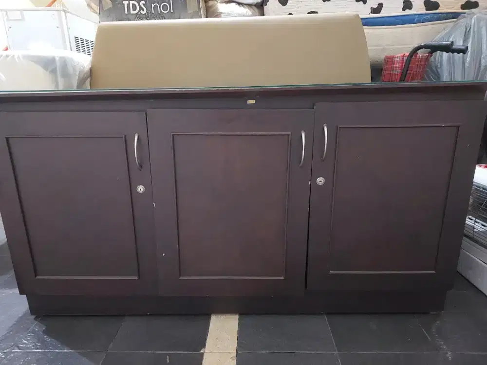 Di Jual Meja Kantor