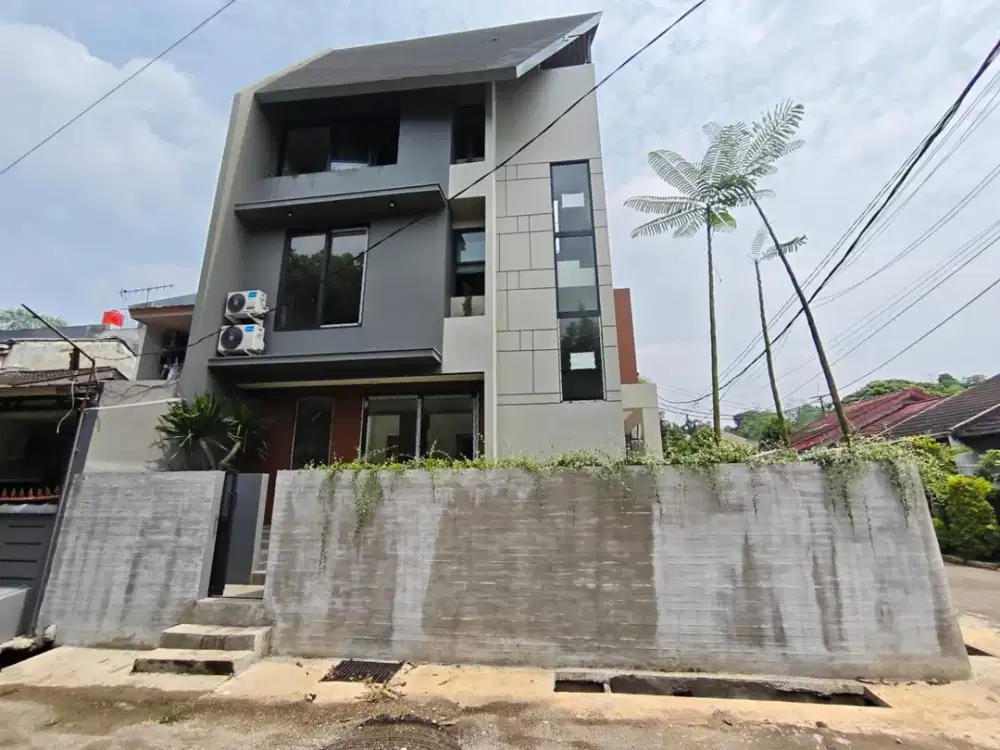 Rumah Hook Strategis 10 Menit ke Pintu Tol Brigif 4 Siap Huni J-49583