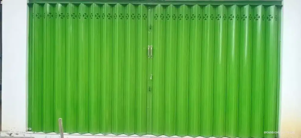 pintu harmonika
