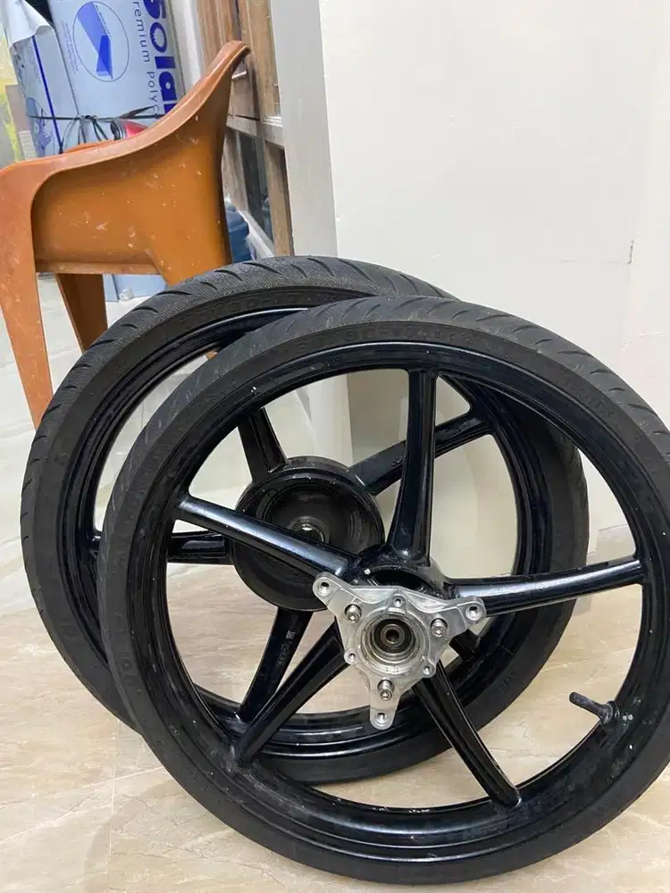 velg merk enkei ring 14 sama ban
