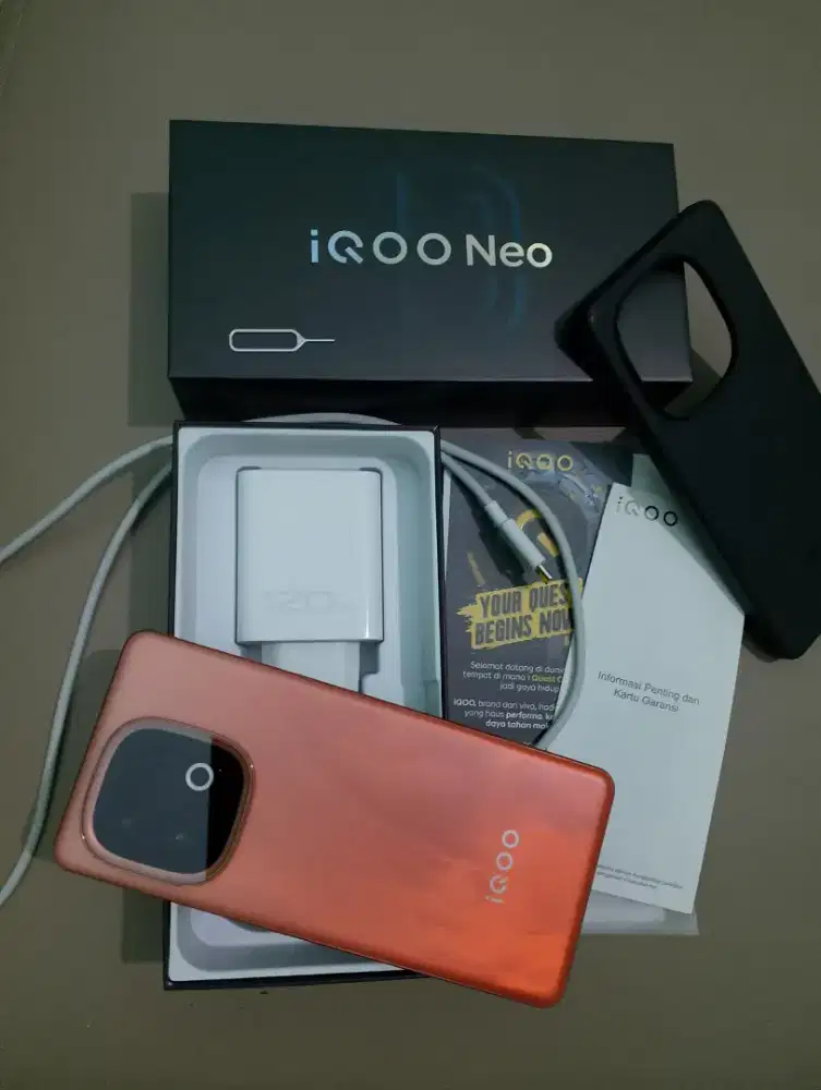 IQOO NEO 10 5G FULLSET RAM 8/256GB
