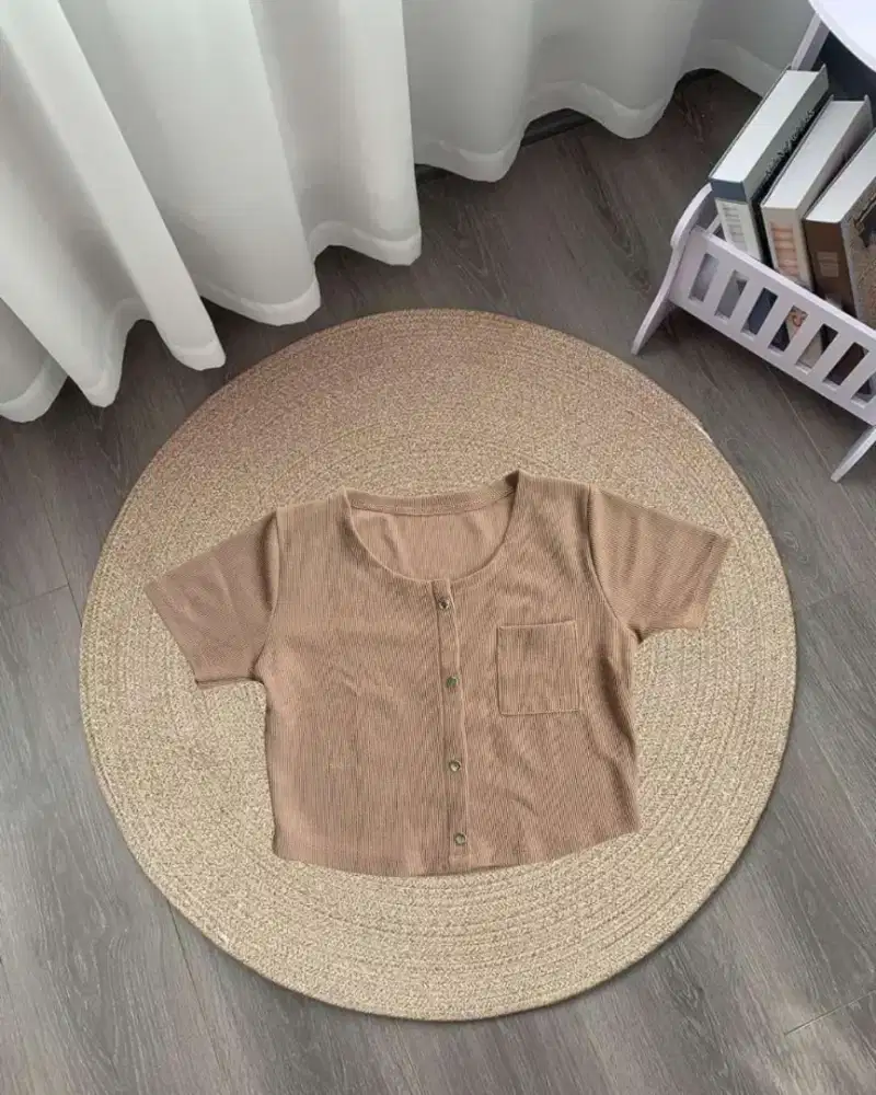 Preloved Top Rib Lengan Pendek Cokelat