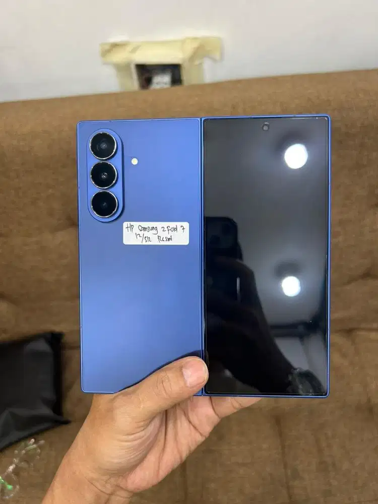 samsung galaxy z fold 7 12/512 like new